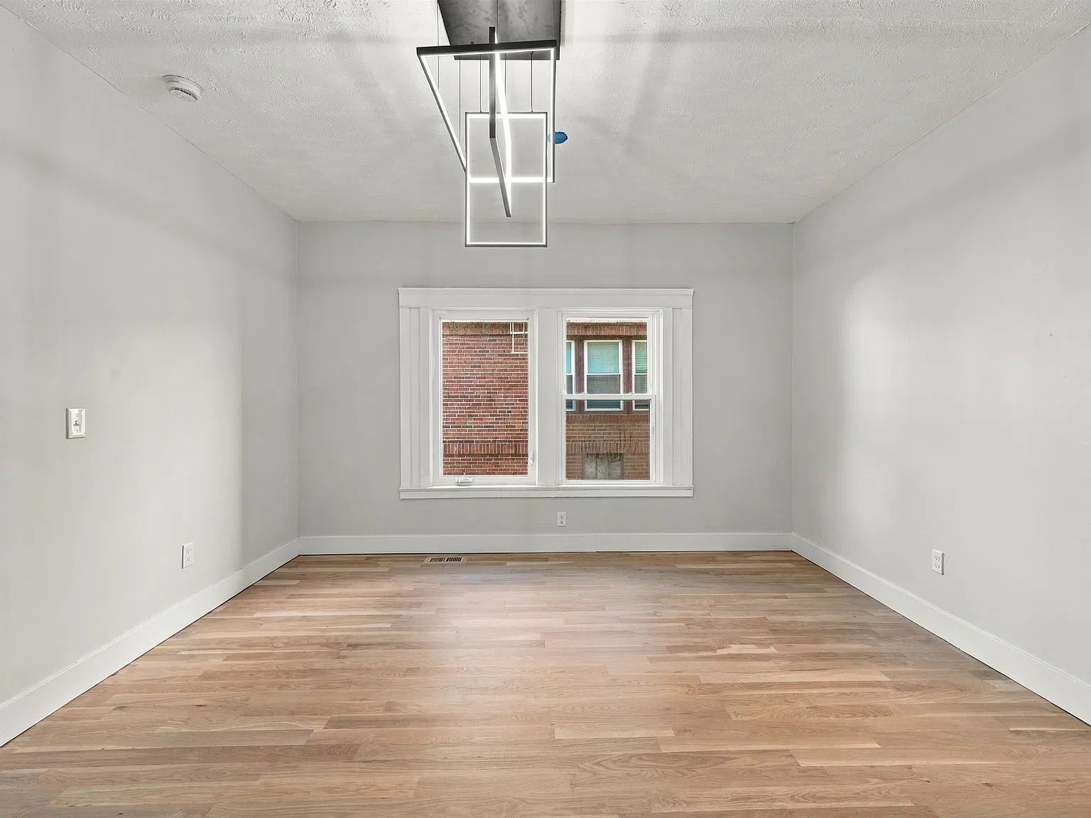 3 bed, 1914 sqft, $1,850 — Photo 4