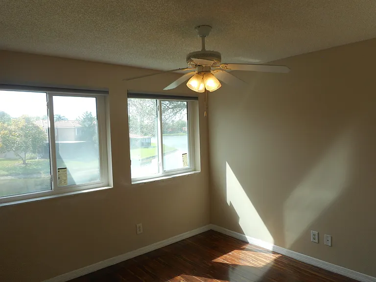 1741 SW 109th Ter — Photo 30