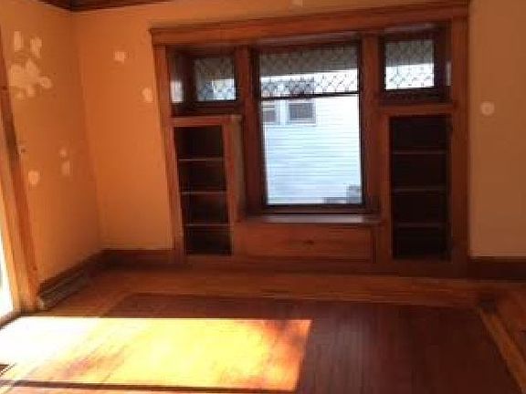 3rd image of 382 Homewood Ave SE