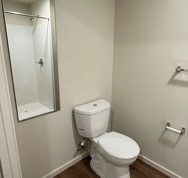 Plaza Apartments — Photo 147