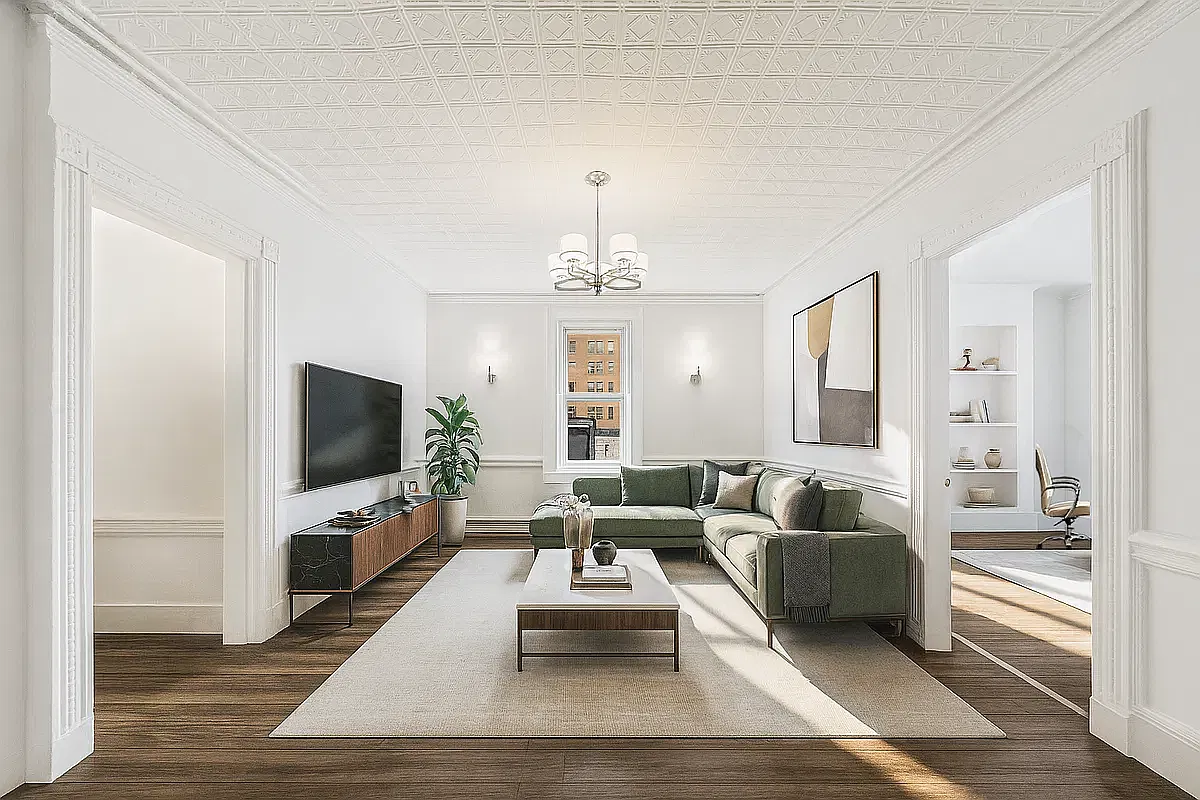 102 West 29th Street — Photo 2