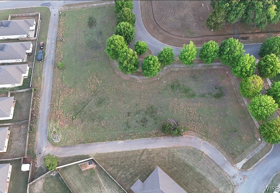2nd image of 0 Woodlawn Way