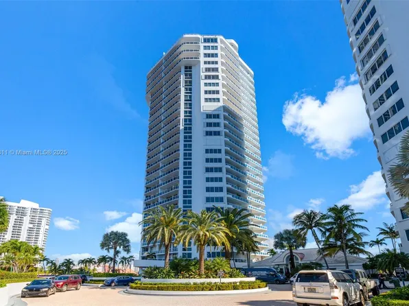 3801 NE 207th St APT 603, Miami, FL 33180