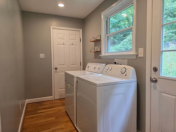 3rd image of 24 Fremont Rd