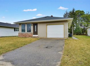 374 Saint Thomas Dr, Toms River, NJ 08757