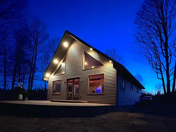 4670 Beaver Ln, Rock, MI 49880