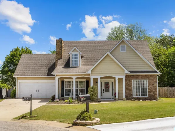466 Cedar Grove Ln, Maylene, AL 35114