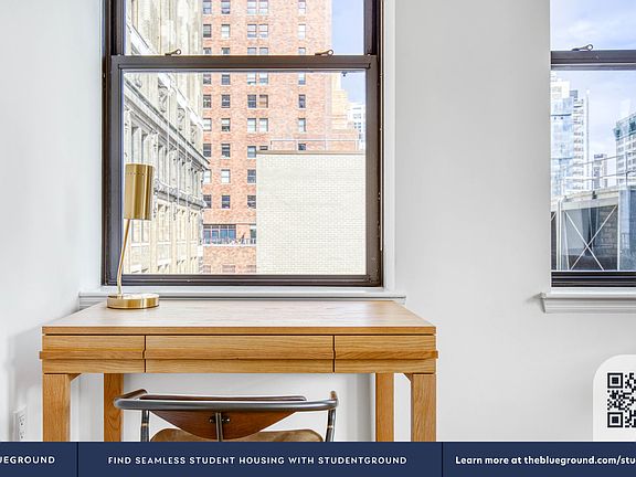 5th image of 1 West St APT 2718