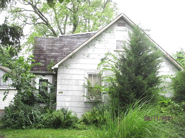 1st image of 270 N Woodland Dr