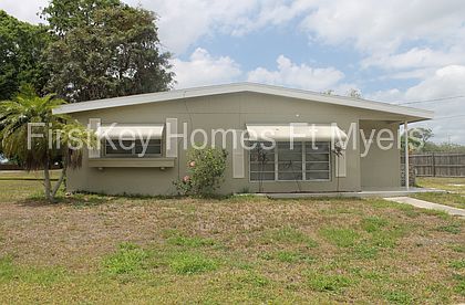 1st image of 2215 Hariet St