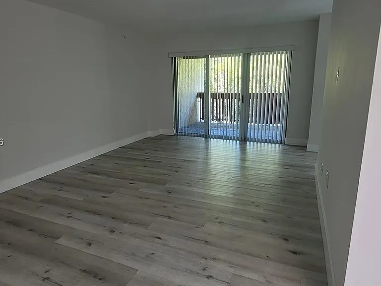 10641 SW 108th Ave #4A — Photo 2