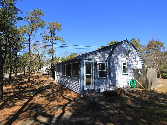 2nd image of 43 Pond Street #15