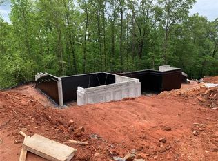 803 Oconee Ln, Commerce, GA 30529