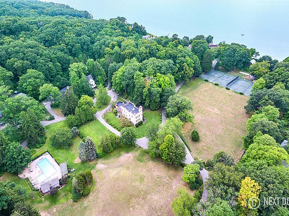 3rd image of 6707 Indian Pipe Cir