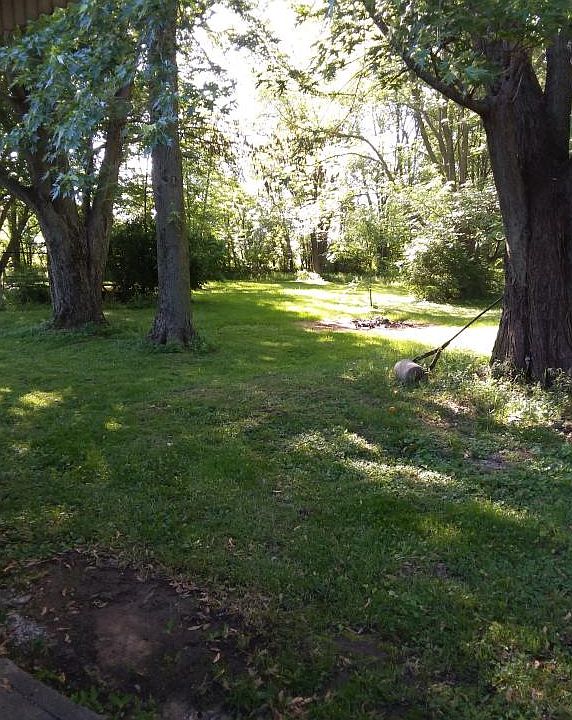 2nd image of 1903 Archer Ave