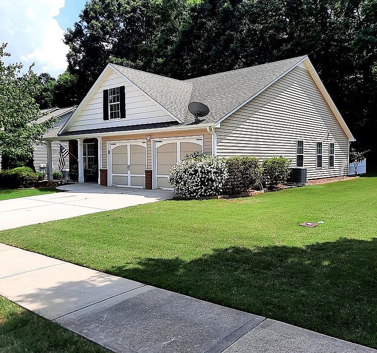 1st image of 284 Briarcrest Dr