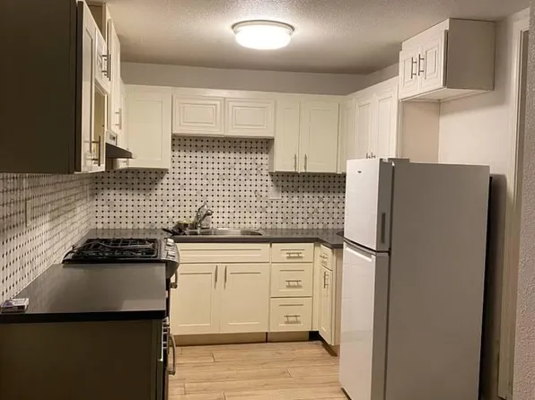 20980 Manter Rd #1, Castro Valley, CA 94552