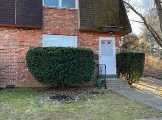 2 Apel Ave APT B, Oreland, PA 19075