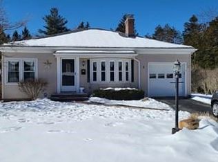 11 Meadowbrook Dr, Paxton, MA 01612