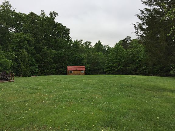 3rd image of 114 Zurich Ln