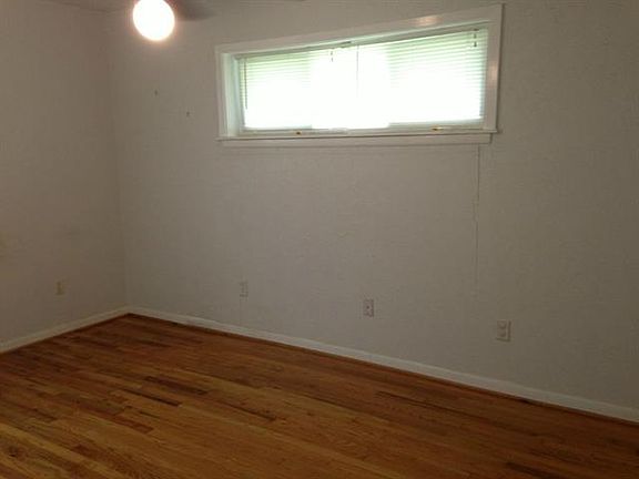 5th image of 209 Wallace Dr
