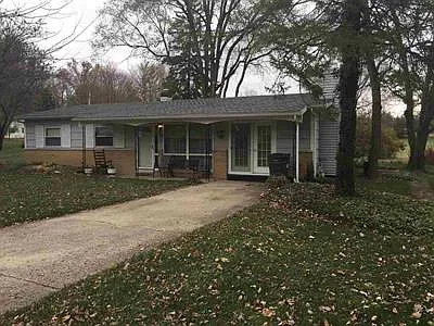 14 Forest Pl photo 1