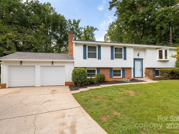 1603 Van Dyke Dr, Charlotte, NC 28213