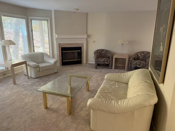 6741 Old Royalton Rd, Brecksville, OH 44141