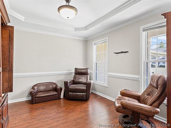 3rd image of 618 Southwick Dr