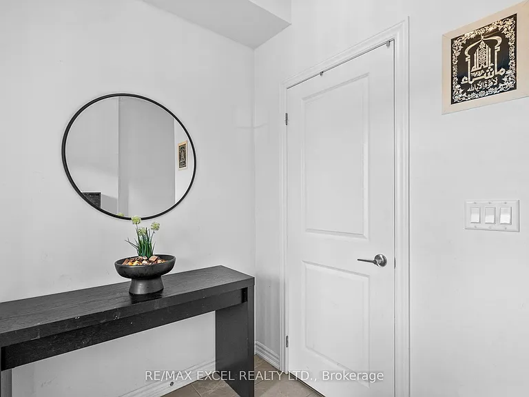 37 Macpherson St — Photo 9