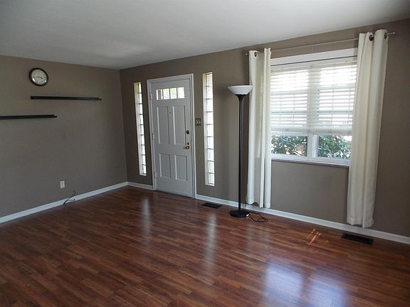 3rd image of 4023 Drew Ave