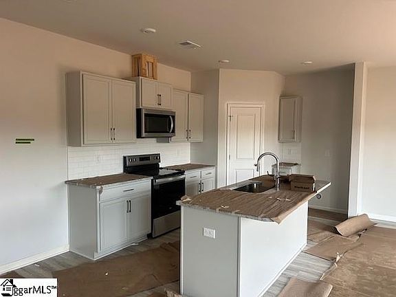 3rd image of 205 Gumwood Cir