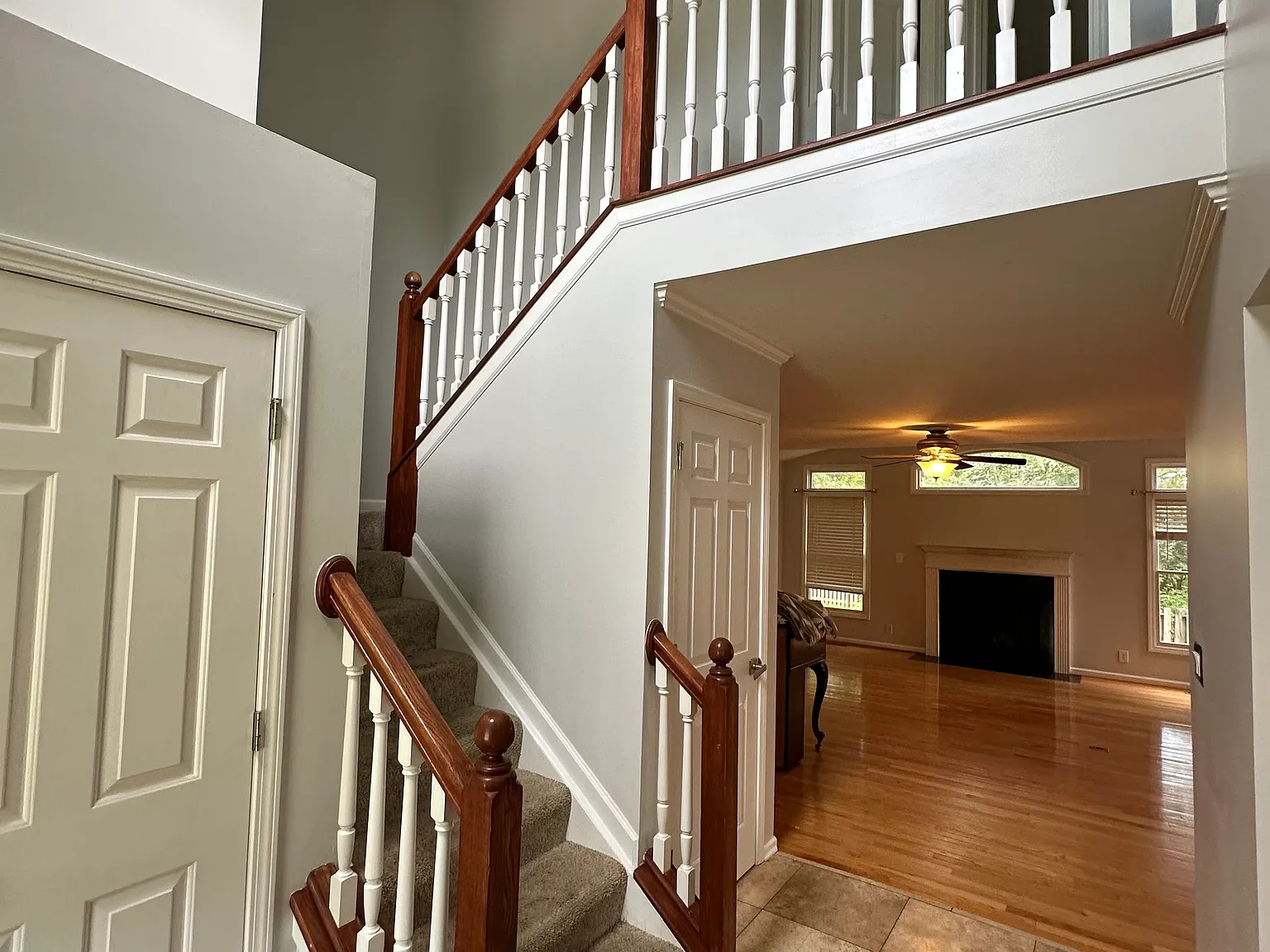 4 bed, 2.5 bath, 2780 sqft, $3,200 — Photo 3