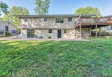 2nd image of 521 Cedar Ln