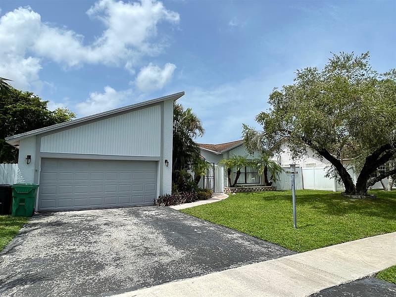 1st image of 8041 NW 45th St
