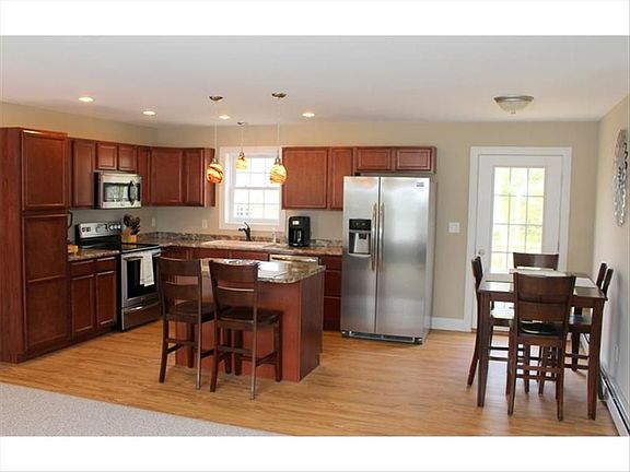 5th image of 31 Poplar St