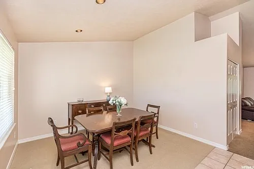 347 E La Vera Ln Photo 1