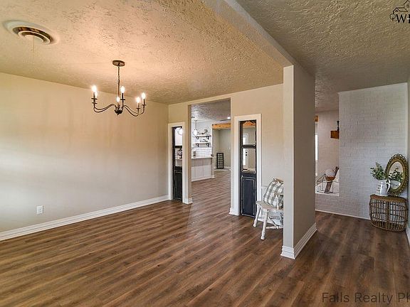 5th image of 4102 Berwick Dr