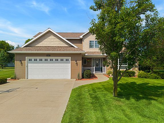 3rd image of 611 Lovett Ln