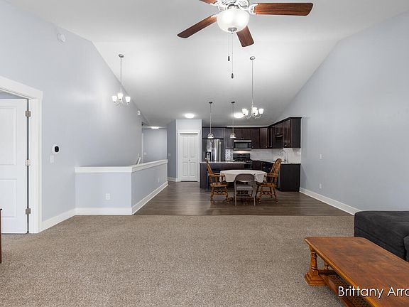 3rd image of 3464 Devonwood Dr NE #6