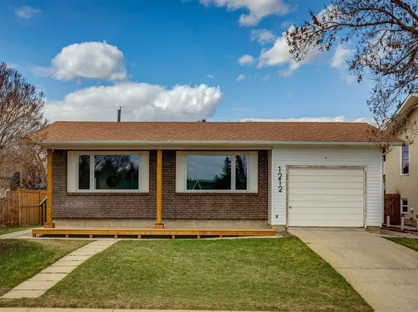 1212 S Lake Sylvan Dr SE, Calgary, AB T2J 3C8