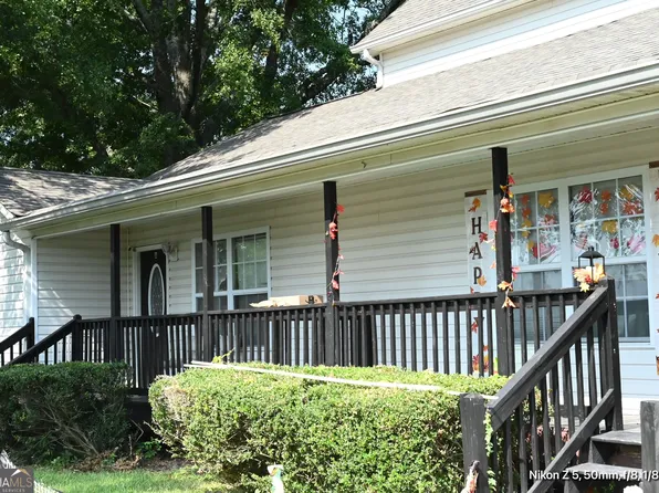 6189 E Strickland St, Douglasville, GA 30134