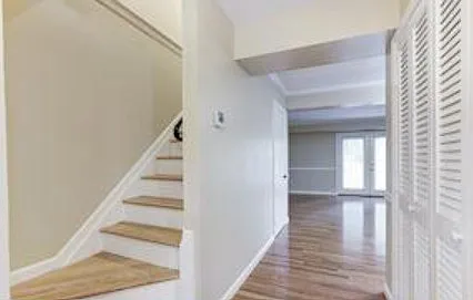 7740 Tiverton Dr — Photo 2