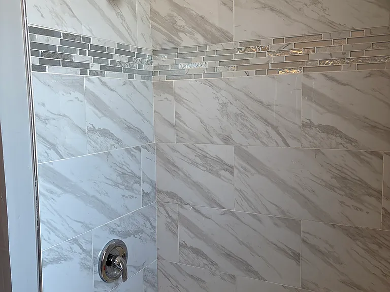 625 E 80th St #2 — Photo 3