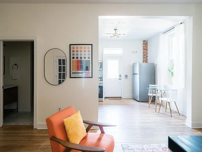 129 S Main St #2B — Photo 6