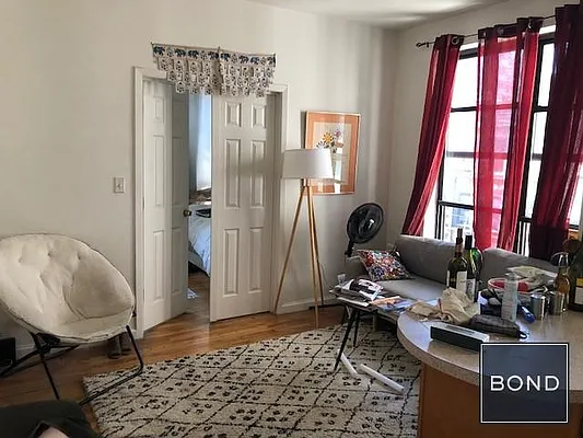 Rented by Bond New York | media 4