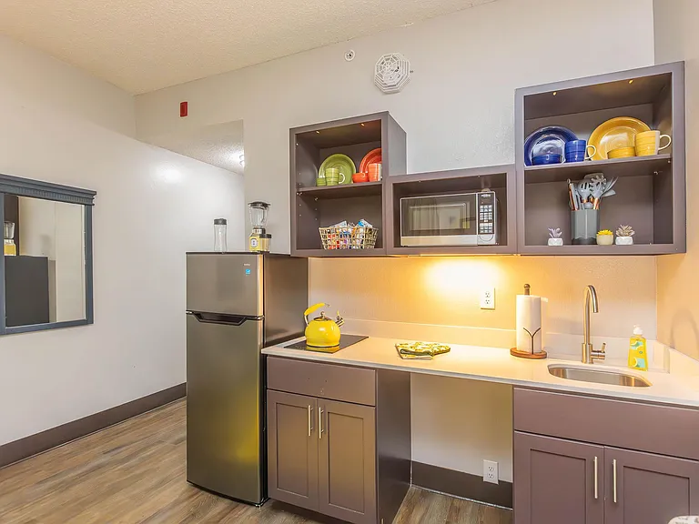 Hilltop Lofts — Photo 27