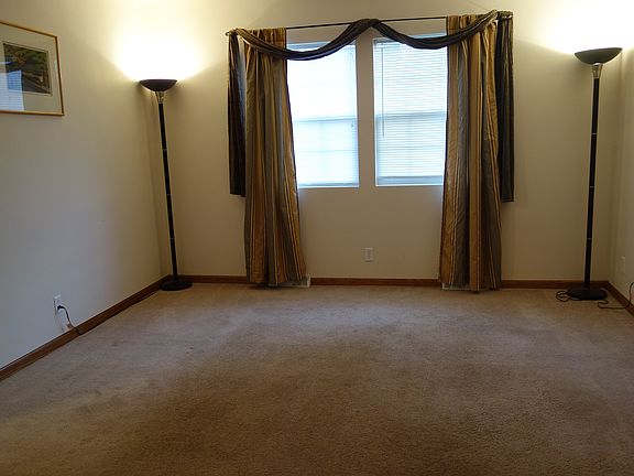 5th image of 349 Wonder Lake Dr