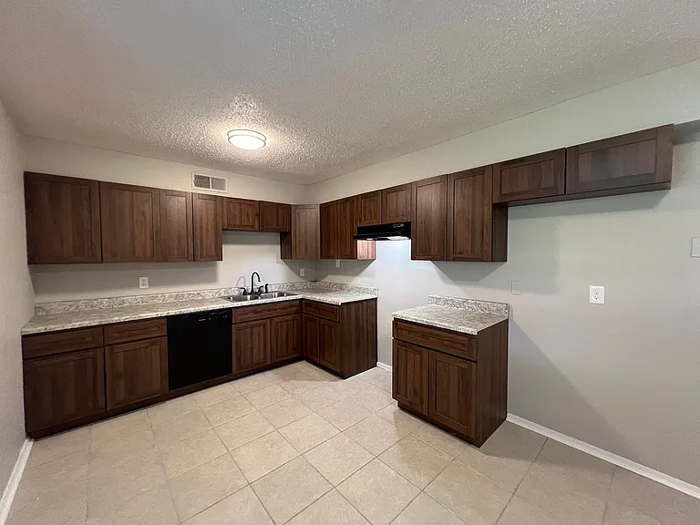 4783 Bluff Wood Cv — Photo 2