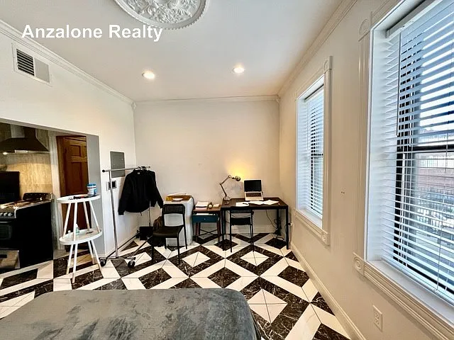 3 N Hudson St #3 — Photo 11